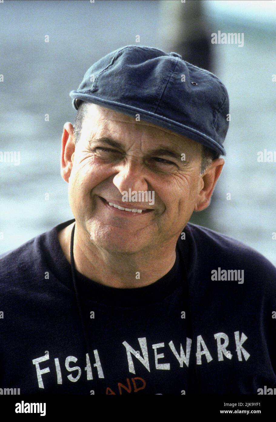Joe Pesci Film Gone Fishin'; Gone Fishing (1997) Regie: Christopher Cain 30. Mai 1997 **WARNUNG** dieses Foto ist nur für redaktionelle Zwecke bestimmt und unterliegt dem Copyright von TOUCHSTONE und/oder dem Fotografen, der von der Film or Production Company beauftragt wurde und darf nur durch Veröffentlichungen in Verbindung mit der Werbung für den oben genannten Film reproduziert werden. Es ist eine obligatorische Gutschrift für TOUCHSTONE erforderlich. Der Fotograf sollte ebenfalls angerechnet werden, wenn er bekannt ist. Ohne schriftliche Genehmigung der Film Company kann keine kommerzielle Nutzung gewährt werden. Stockfoto