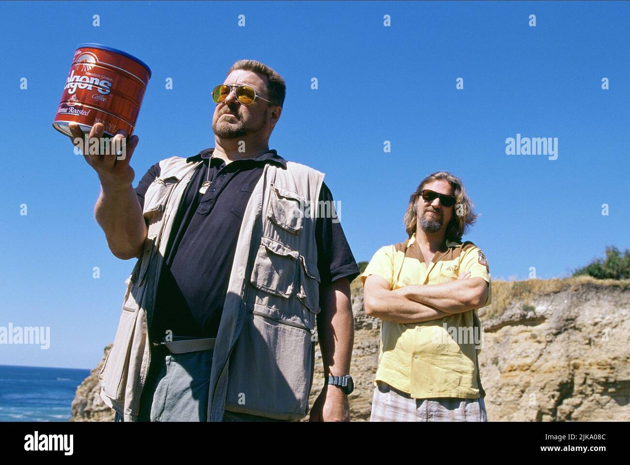 John Goodman & Jeff Bridges Film: The Big Lebowski (USA/UK 1998) Charaktere: Walter Sobchak, Jeffrey Lebowski - The Dude Regie: Ethan Coen & Joel Coen 15 February 1998 **WARNUNG** Dieses Foto ist nur für den redaktionellen Gebrauch bestimmt und unterliegt dem Copyright von GRAMERCY PICTURES und/oder des Fotografen, der von der Film- oder Produktionsfirma beauftragt wurde und darf nur durch Publikationen im Zusammenhang mit der Bewerbung des oben genannten Films reproduziert werden. Eine obligatorische Gutschrift für GRAMERCY-BILDER ist erforderlich. Der Fotograf sollte auch bei Bekanntwerden des Fotos gutgeschrieben werden. Eine kommerzielle Nutzung kann ohne schriftliche Genehmigung fr Stockfoto