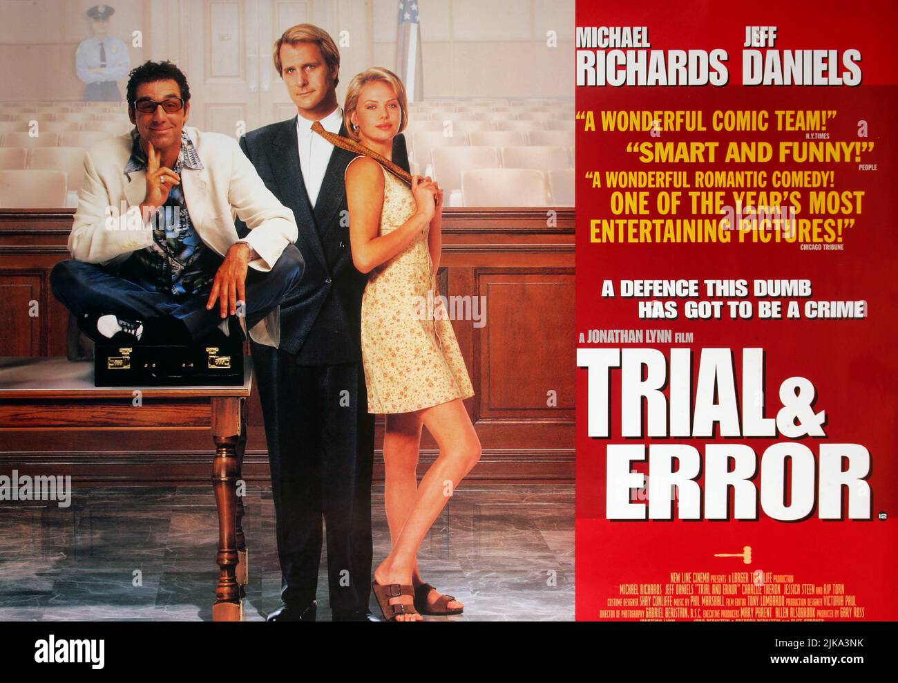 Michael Richards, Jeff Daniels & Charlize Theron Film: Trial And Error (1998) Charaktere: Richard 'Ricky' Rieti,Charles 'Charlie' Tuttle & Billie Tyler Regie: Jonathan Lynn 30 May 1997 **WARNUNG** Dieses Foto ist nur für redaktionelle Zwecke bestimmt und unterliegt dem Copyright der NEUEN LINIE und/oder des Fotografen, der von der Film- oder Produktionsfirma beauftragt wurde und darf nur von Publikationen im Zusammenhang mit der Bewerbung des oben genannten Films reproduziert werden. Eine obligatorische Gutschrift für NEUE POSITION ist erforderlich. Der Fotograf sollte auch bei Bekanntwerden des Fotos gutgeschrieben werden. Eine kommerzielle Nutzung kann ohne schriftliche Genehmigung fr Stockfoto