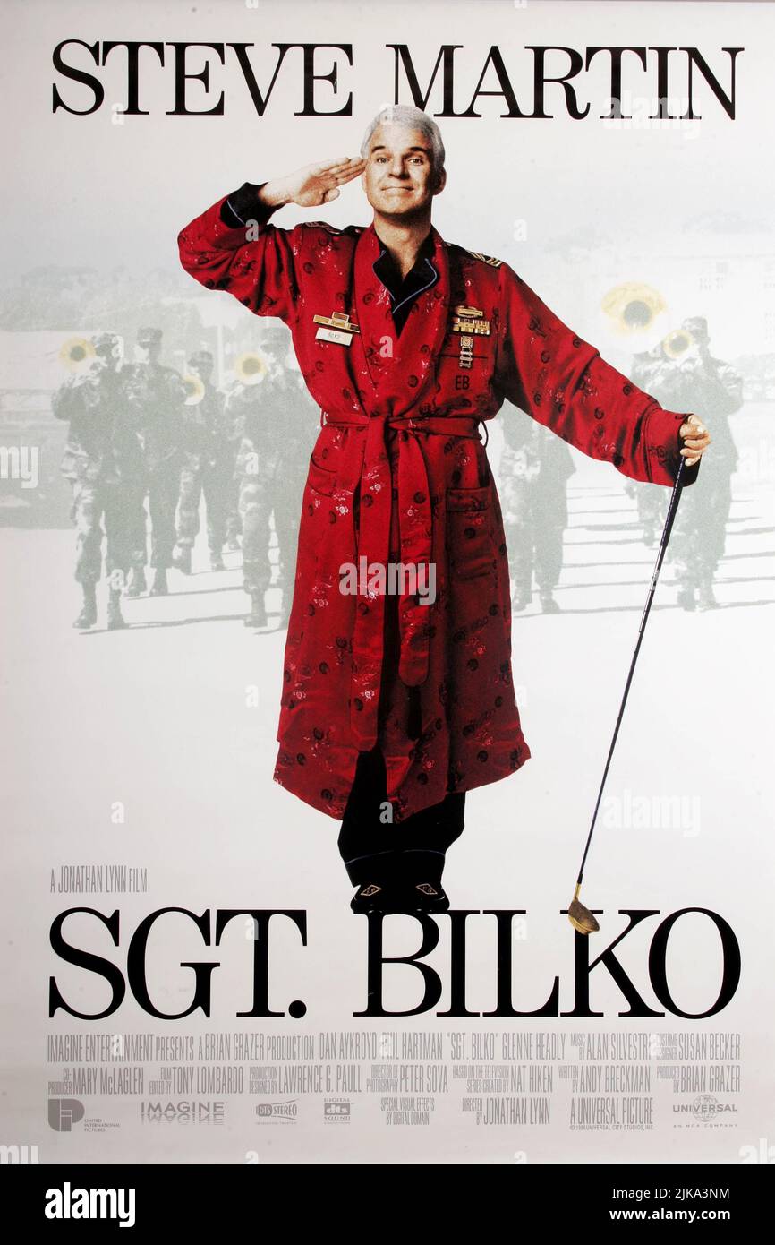 Steve Martin Poster Film: Sgt. Bilko (1998) Regie: Jonathan Lynn 29 March 1996 **WARNUNG** Dieses Foto ist nur für den redaktionellen Gebrauch bestimmt und unterliegt dem Copyright von UNIVERSAL und/oder dem Fotografen, der von der Film- oder Produktionsfirma beauftragt wurde und kann nur durch Publikationen im Zusammenhang mit der Bewerbung des oben genannten Films reproduziert werden. Eine obligatorische Gutschrift an UNIVERSAL ist erforderlich. Der Fotograf sollte auch bei Bekanntwerden des Fotos gutgeschrieben werden. Ohne schriftliche Genehmigung der Film Company kann keine kommerzielle Nutzung gewährt werden. Stockfoto