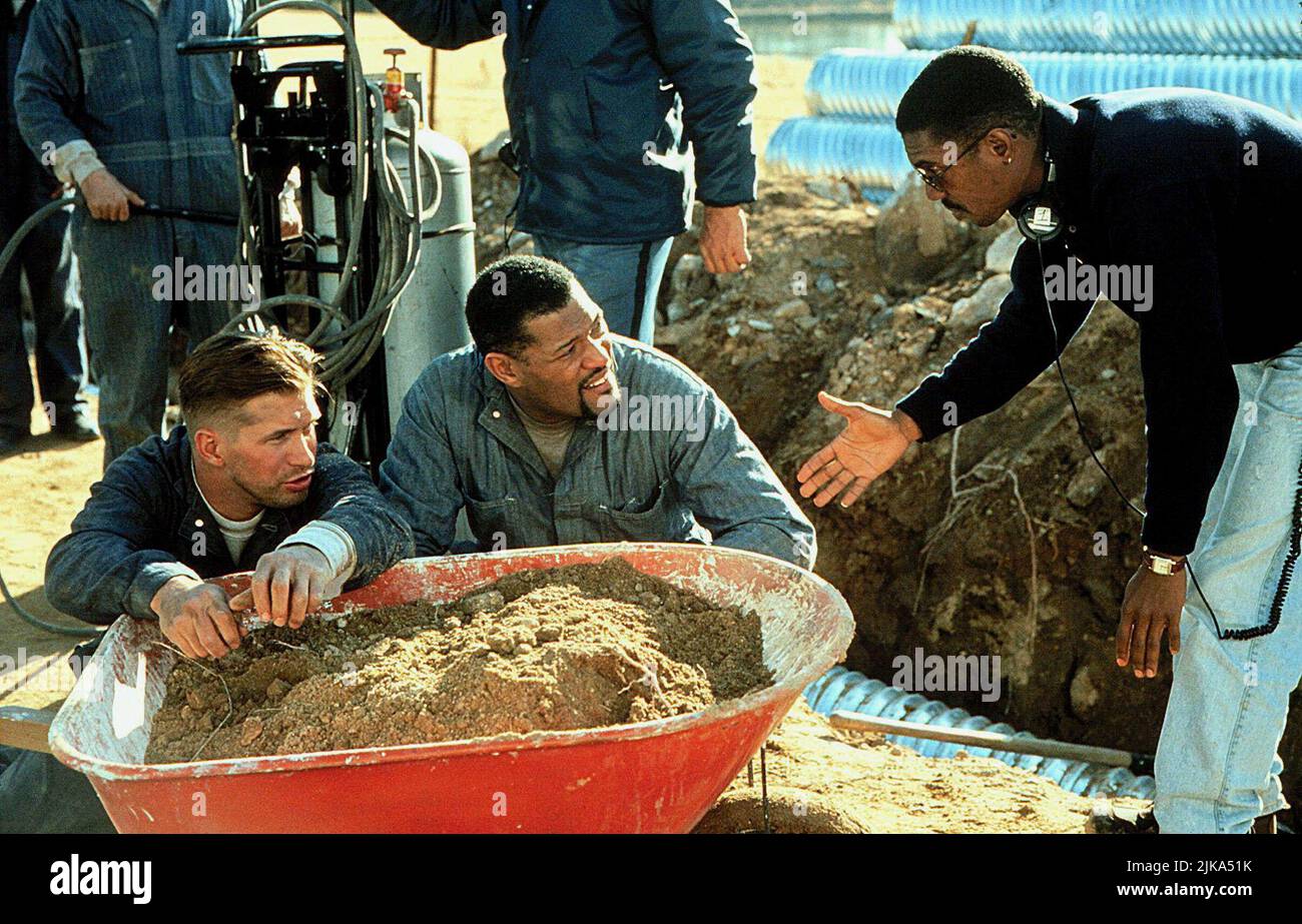 Stephen Baldwin, Laurence Fishburne, Kevin Hooks Film: Flohen (1996) Charaktere: Mark Dodge,Charles Piper, Regie: Kevin Hooks 19 July 1996 **WARNUNG** Dieses Foto ist nur für redaktionelle Zwecke bestimmt und unterliegt dem Copyright von MGM und/oder dem Fotografen, der von der Film- oder Produktionsfirma beauftragt wurde, und kann nur von Publikationen im Zusammenhang mit der Bewerbung des oben genannten Films reproduziert werden. Eine obligatorische Gutschrift an MGM ist erforderlich. Der Fotograf sollte auch bei Bekanntwerden des Fotos gutgeschrieben werden. Ohne schriftliche Genehmigung der Film Company kann keine kommerzielle Nutzung gewährt werden. Stockfoto