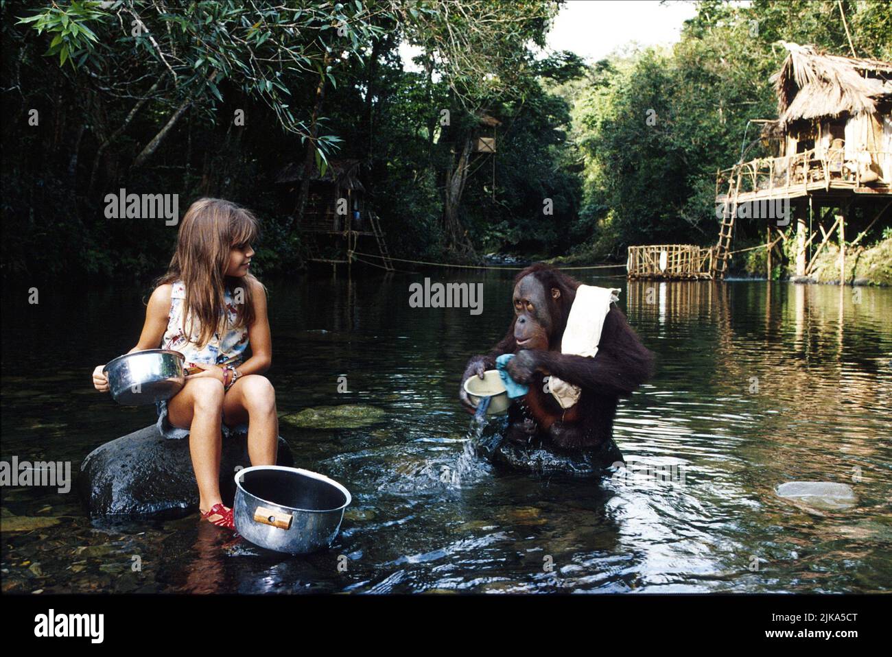 Jamie Renee Smith Film: The New Swiss Family Robinson (1998) Charaktere: Elizabeth Robinson (als Jamie Renee Smith) Regie: Stewart Raffill 08 July 1998 **WARNUNG** Dieses Foto ist nur für redaktionelle Zwecke bestimmt und unterliegt dem Copyright von DISNEY und/oder dem Fotografen, der von der Film- oder Produktionsfirma beauftragt wurde, und kann nur von Publikationen im Zusammenhang mit der Bewerbung des oben genannten Films reproduziert werden. Eine obligatorische Gutschrift an DISNEY ist erforderlich. Der Fotograf sollte auch bei Bekanntwerden des Fotos gutgeschrieben werden. Ohne schriftliche Genehmigung der Film Company kann keine kommerzielle Nutzung gewährt werden. Stockfoto