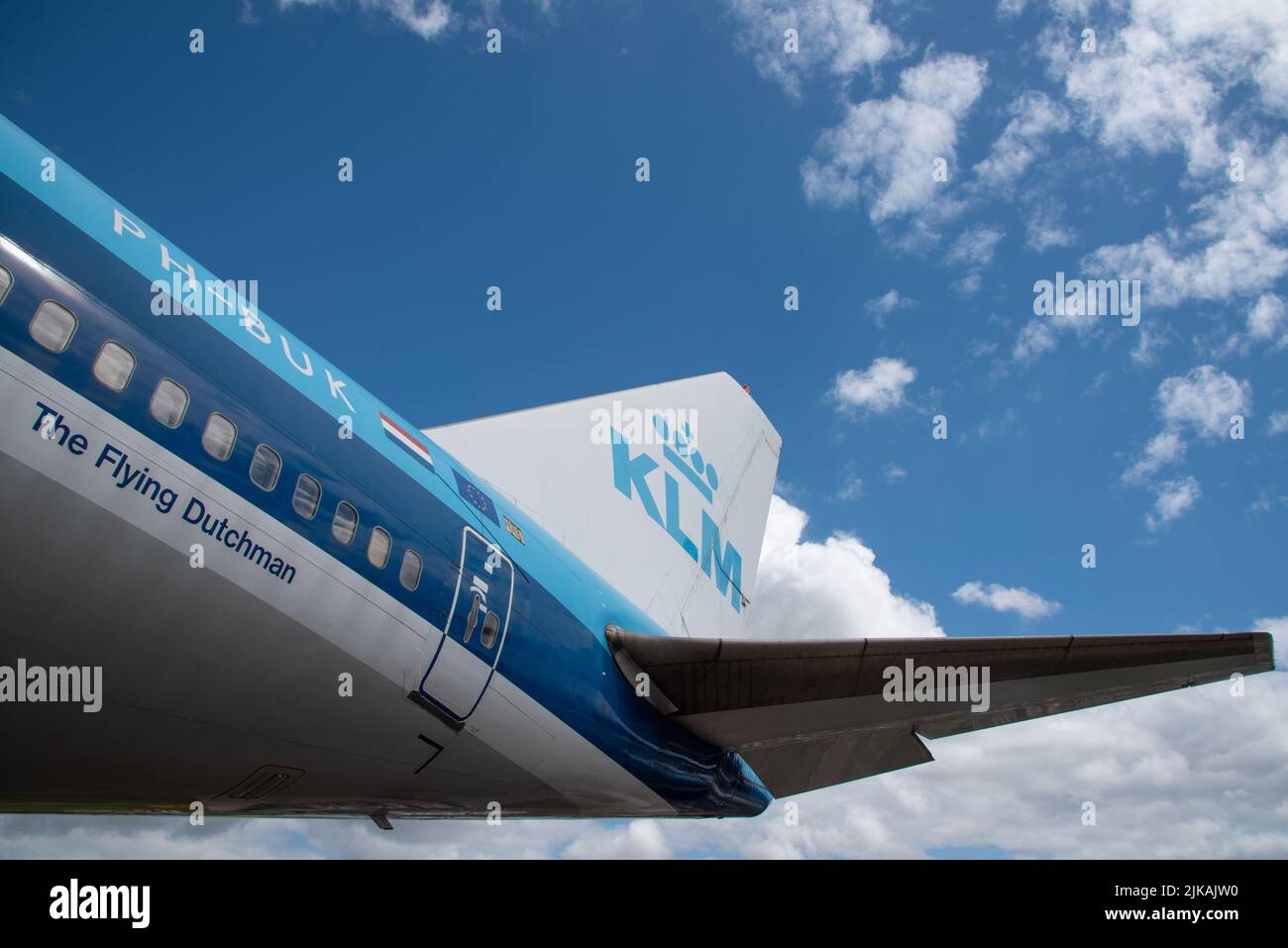 Lelystad, Niederlande. Juli 2022. Nahaufnahme des Heckabschnitts eines Flugzeugs. Hochwertige Fotos Stockfoto