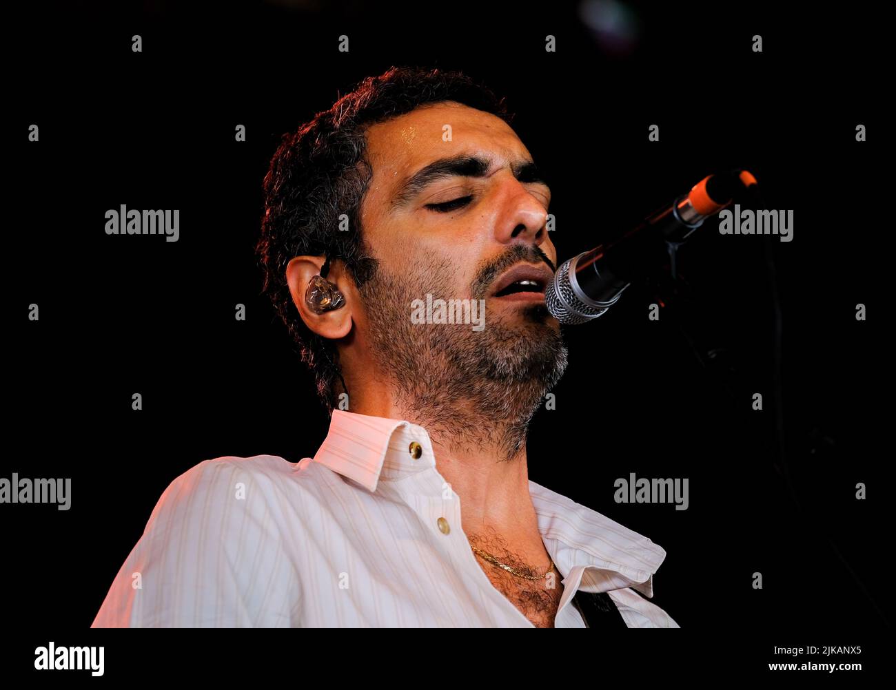 Malmesbury Wiltshire. Womad Festival 40 . Dudu Tassa & die Kuwaitis aus