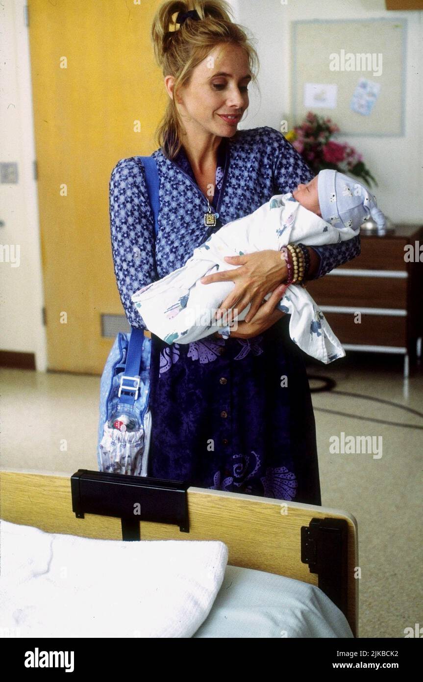 Rosanna Arquette & Baby Film Switch at Birth; mißverstanden Identität; zwei Babys: Switched at Birth (1999) Charaktere: Linda Wells & Regie: Douglas Barr 24. November 1999 **WARNUNG** dieses Foto ist nur für redaktionelle Zwecke bestimmt und unterliegt dem Urheberrecht von CBS und/oder dem Fotografen, der von der Film or Production Company zugewiesen wurde. Eine obligatorische Gutschrift an CBS ist erforderlich. Der Fotograf sollte ebenfalls angerechnet werden, wenn er bekannt ist. Ohne schriftliche Genehmigung der Film Company kann keine kommerzielle Nutzung gewährt werden. Stockfoto