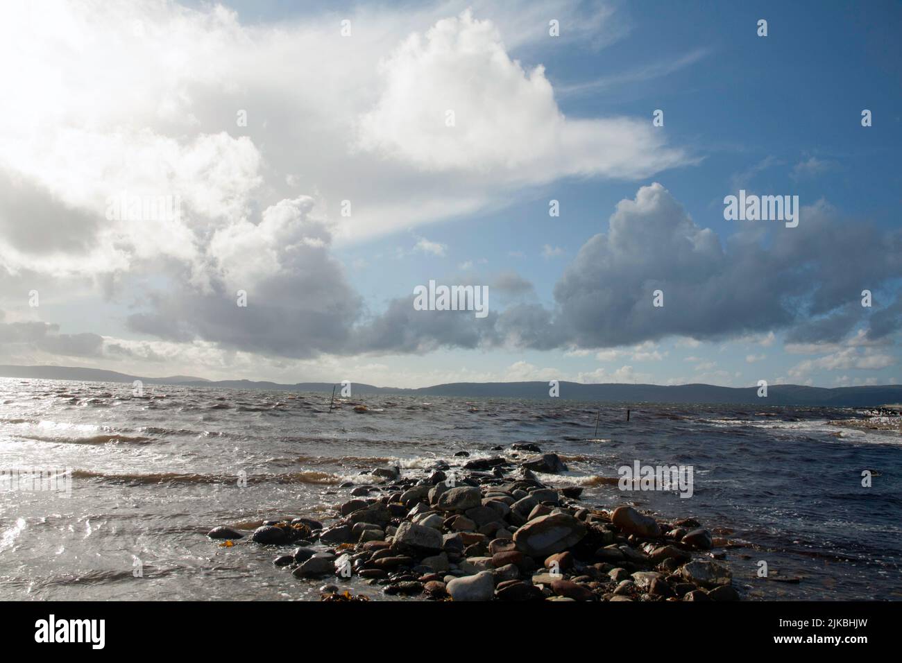 Drumadoon Bay mit Blick auf den Kilbrannan Sound am Balckwaterfoot auf der Isle of Arran North Ayrshire Schottland Stockfoto