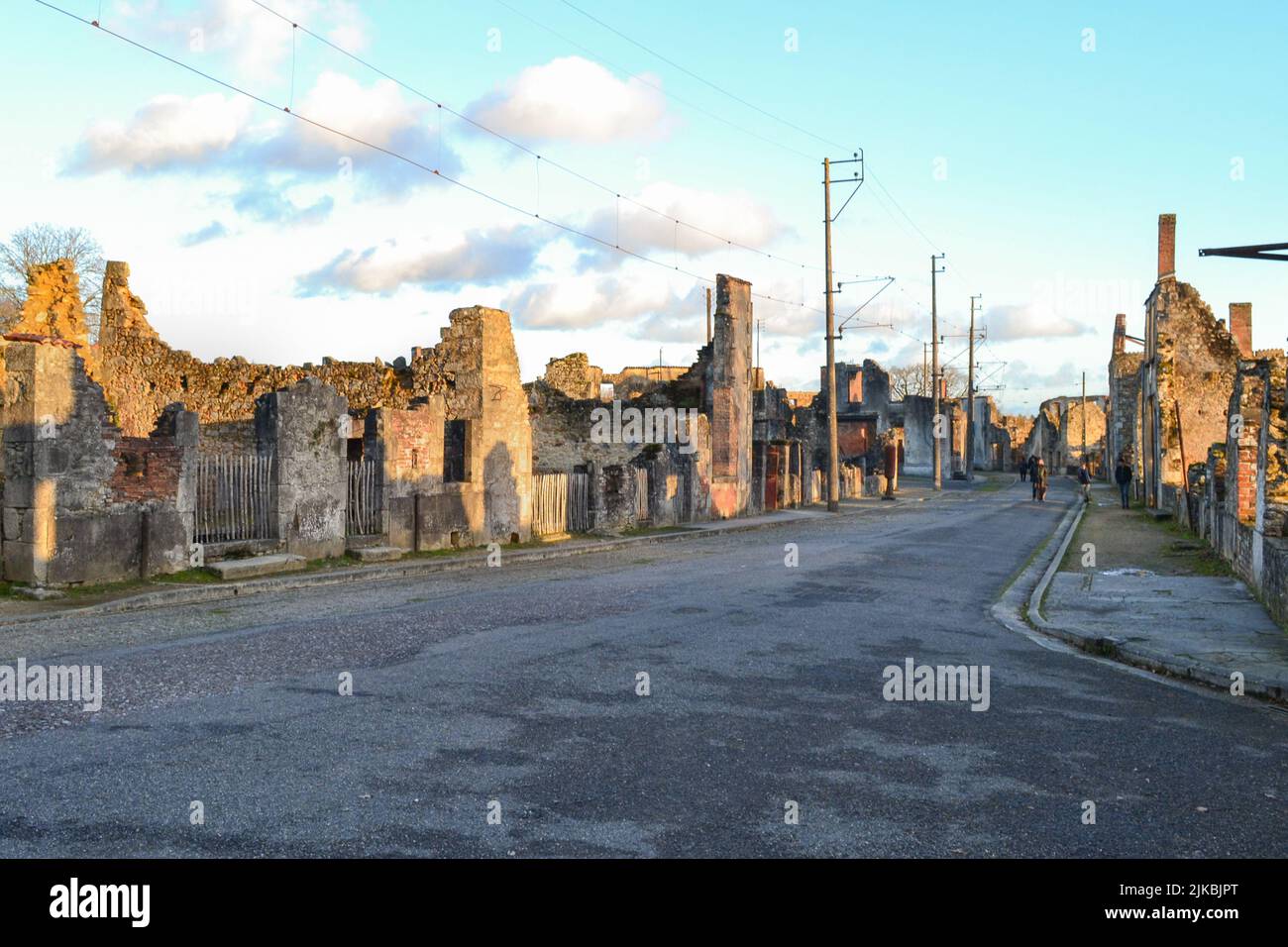 Zerstörtes Gebäude im Weltkrieg 2 in Oradour-sur-Glane Frankreich Stockfoto