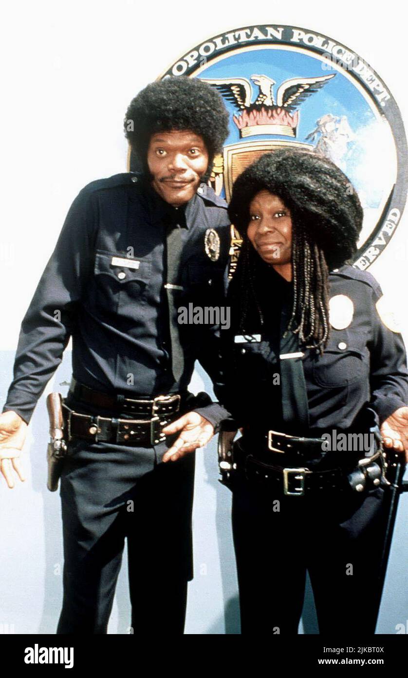 Samuel L. Jackson & Whoopi Goldberg Film: Loaded Weapon 1 (1993) Charaktere: Wes Luger & Sgt. Billy York Regie: Gene Quintano 05 February 1993 **WARNUNG** Dieses Foto ist nur für den redaktionellen Gebrauch bestimmt und unterliegt dem Copyright der NEUEN LINIE und/oder des Fotografen, der von der Film- oder Produktionsfirma beauftragt wurde und kann nur durch Publikationen im Zusammenhang mit der Bewerbung des oben genannten Films reproduziert werden. Eine obligatorische Gutschrift für NEUE POSITION ist erforderlich. Der Fotograf sollte auch bei Bekanntwerden des Fotos gutgeschrieben werden. Ohne schriftliche Genehmigung der Film Company kann keine kommerzielle Nutzung gewährt werden. Stockfoto