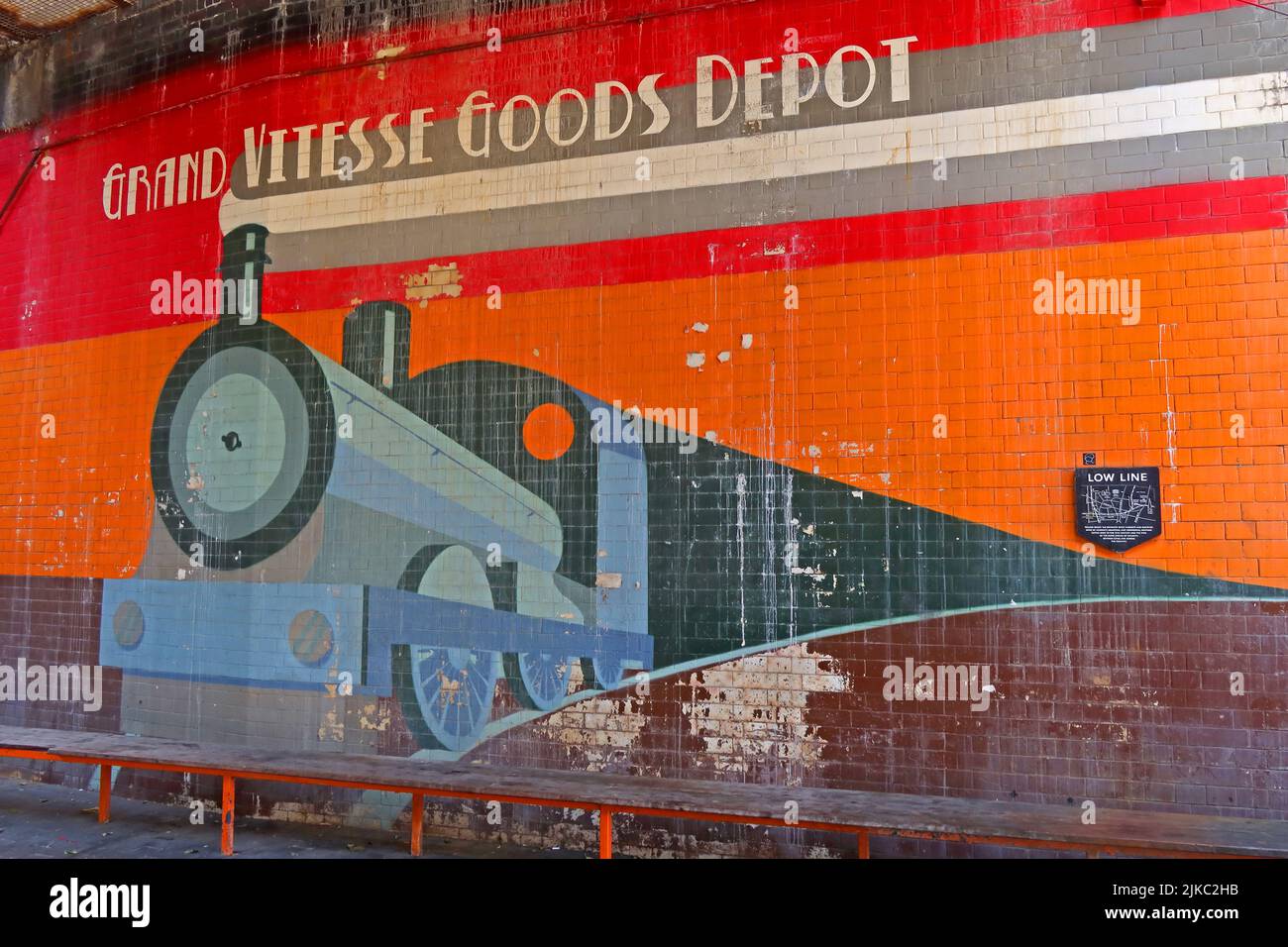 Kunst im London Low Line - Grand Vitesse Goods Depot Gemälde in Great Suffolk St, Southwark, London, England, Großbritannien, SE1 0UE Stockfoto