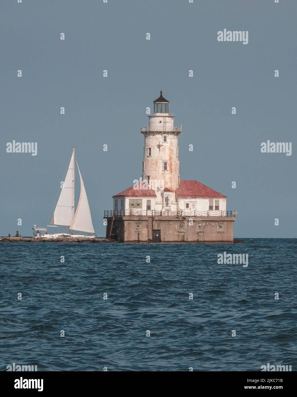 Eine vertikale Aufnahme des Chicago Harbour Lighthouse in Illinois, USA Stockfoto