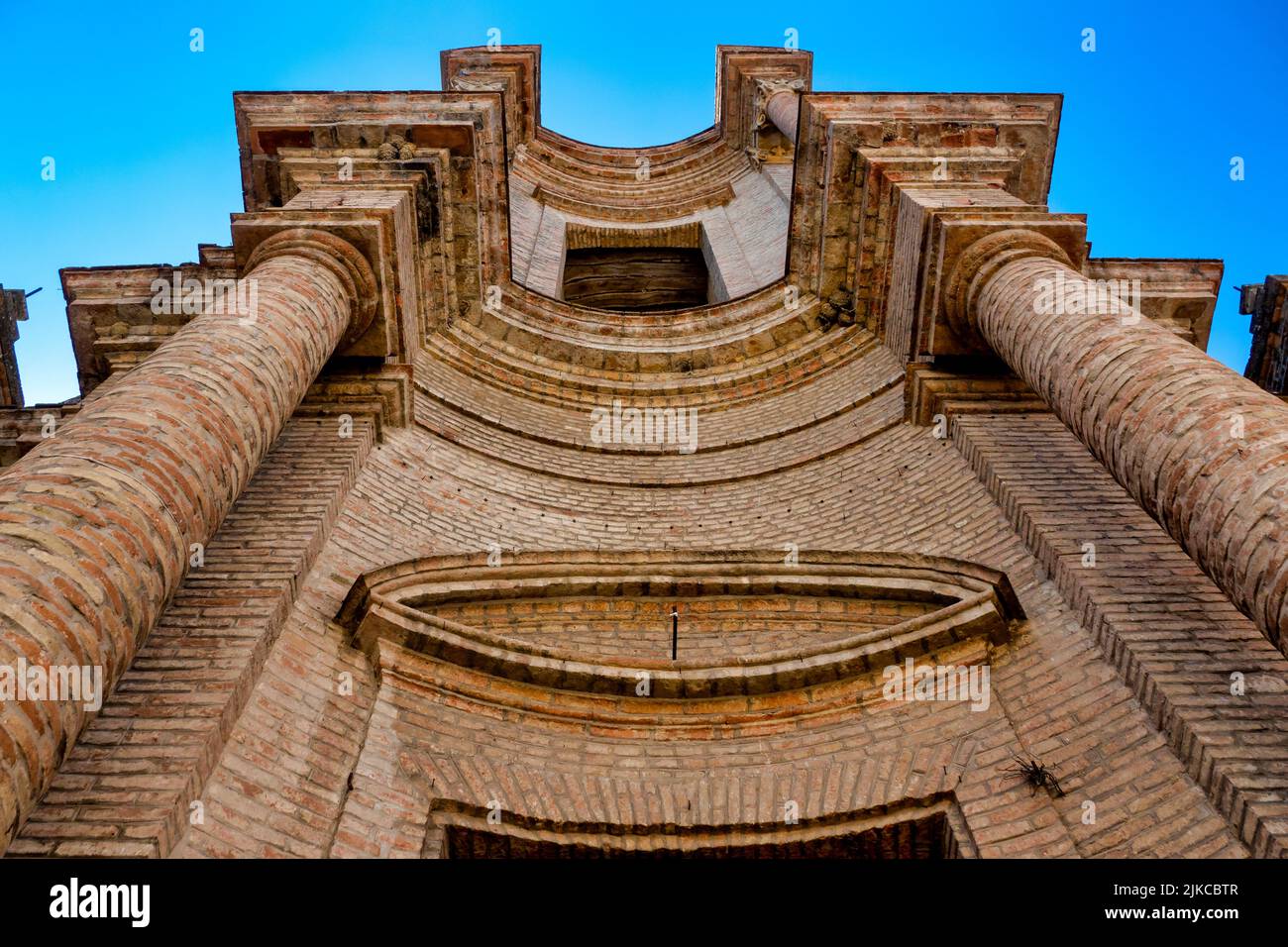 Fassade der Kirche SS. Annunziata, Penne, Italien Stockfoto