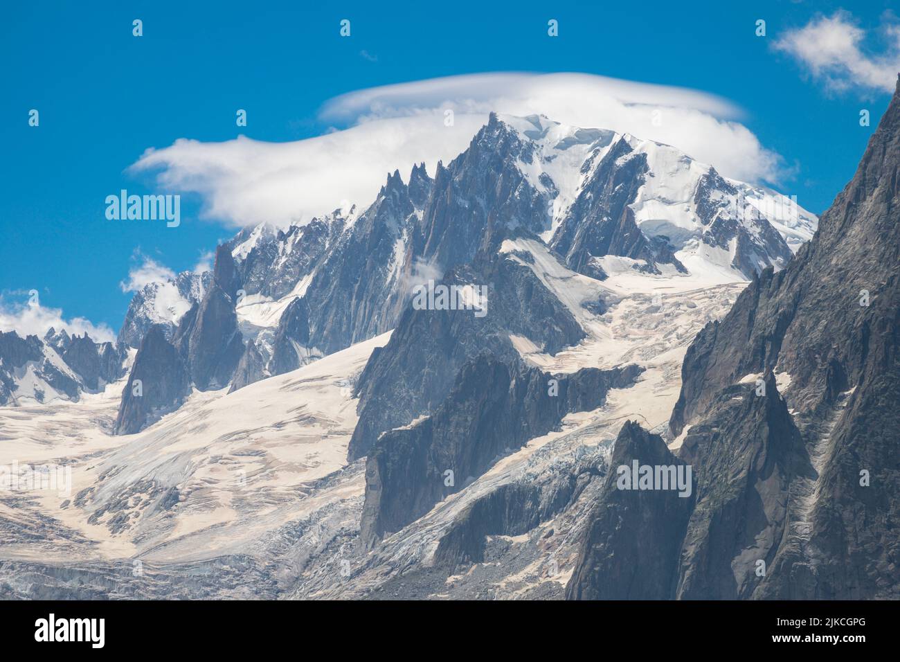Mont Blanc du Tacul und Mont Blanc Massiv. Stockfoto