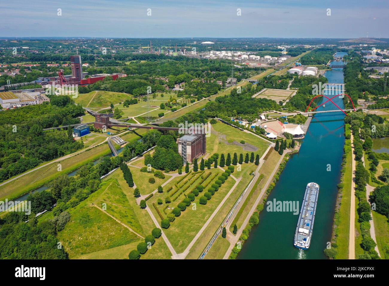 Gelsenkirchen, Nordrhein-Westfalen, Deutschland - Nordsternpark, hier mit dem Bau des Kohlemischwerks der ehemaligen Nordstern-Kolonie, mit Stockfoto