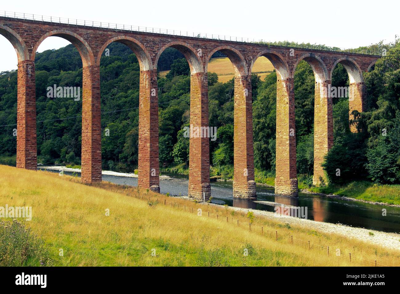 Leaderfoot Viadukt über den Fluss Tweed, Melrose, Scottish Borders, Schottland, Großbritannien Stockfoto