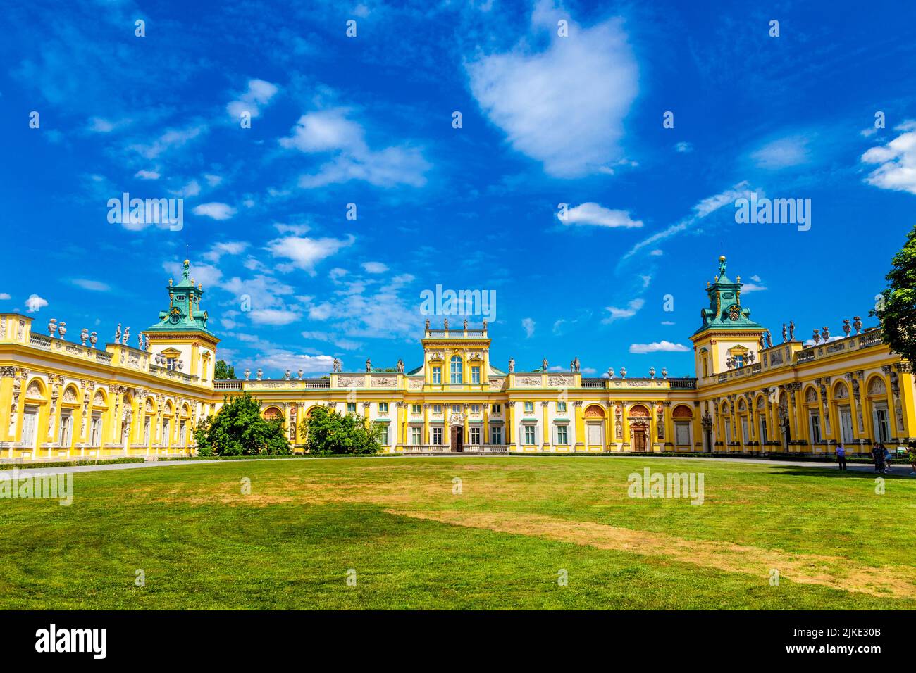 Verzierte gelbe Fassade im italienischen Stil 17. Jahrhundert barocken königlichen Wilanow-Palast, Warschau, Polen Stockfoto
