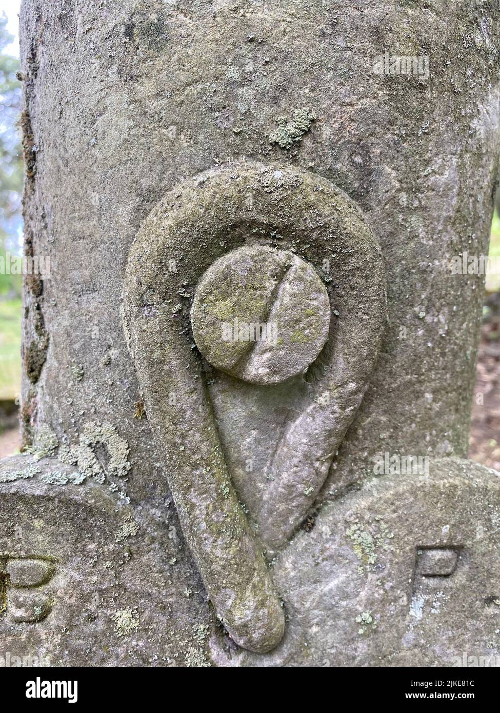 Ruinen des alten jüdischen Friedhofs in Otwock Polen cmentarz żydowski w Otwock Grabsteine jüdischer Friedhof jüdischer Friedhof beit kvarot jüdischer Grabstein Stockfoto