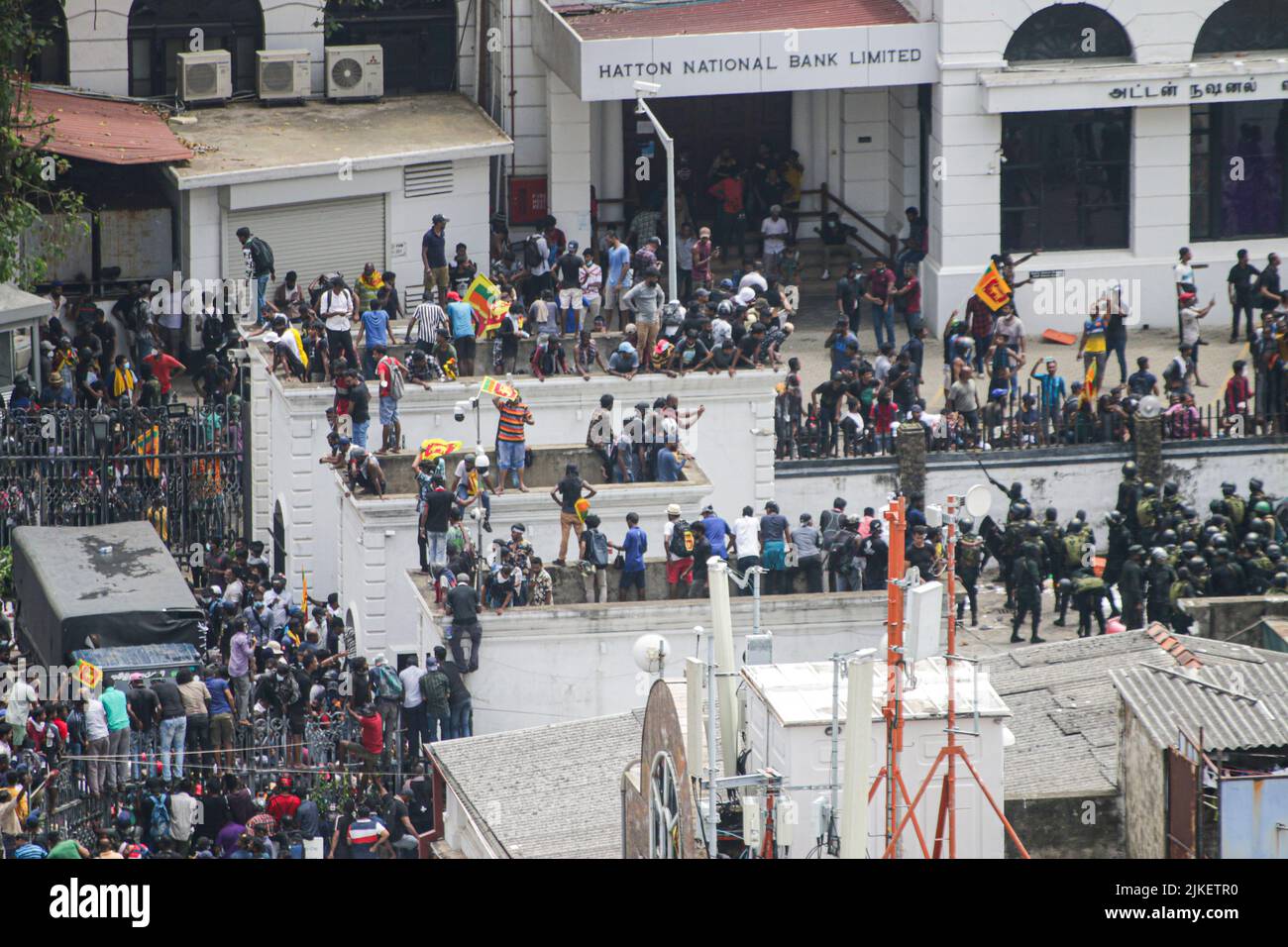 Am 9. Juli 2022 Schlossen Sich Eine große Anzahl von Menschen dem Protest an, der den gegenwärtigen Präsidenten von Sri Lanka, Gotabhaya Rajapaksha, zum Rücktritt forderte. Stockfoto