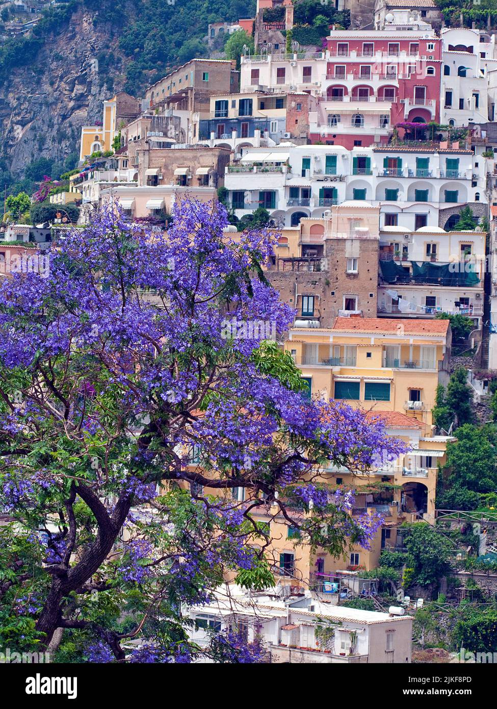 Typische Klippenhäuser in Positano, Amalfiküste, UNESCO-Weltkulturerbe, Kampanien, Italien, Mittelmeer, Europa Stockfoto
