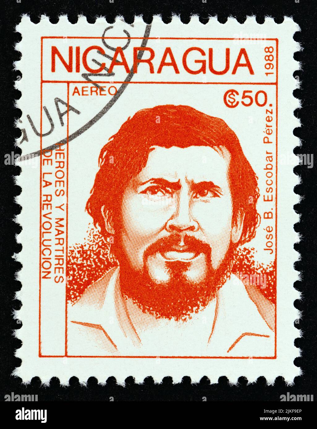 NICARAGUA - UM 1988: Eine in Nicaragua gedruckte Briefmarke aus der Ausgabe 'revolutionäre' zeigt Jose B. Escobar Perez, um 1988. Stockfoto
