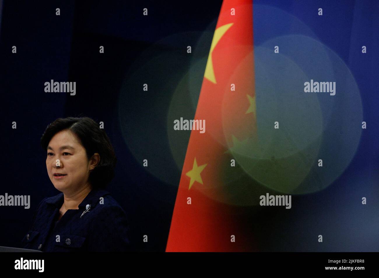 Der Sprecher des chinesischen Außenministeriums Hua Chunying nimmt an einer Pressekonferenz in Peking, China, am 2. August 2022 Teil. REUTERS/Thomas Peter Stockfoto