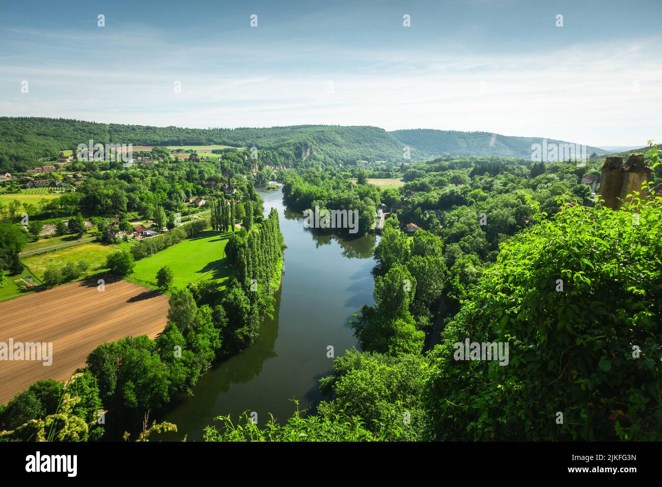 Der Parc naturel régional des Causses du Quercy überblickt den Fluss Lot in Frankreich Stockfoto