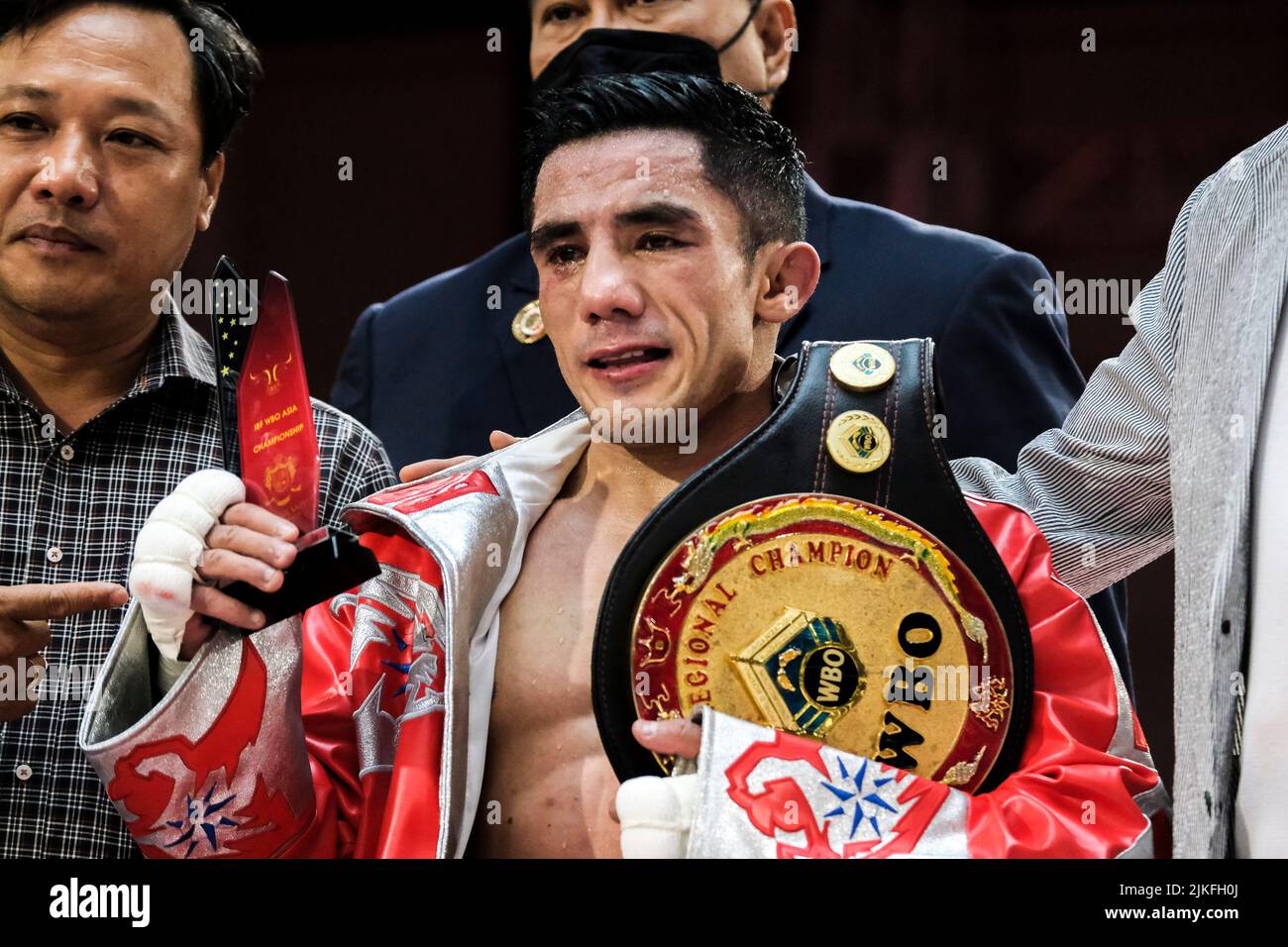 Ho Tram, Vietnam - Juli 30. 2022: Nazarov Olimjon gegen Bienvenido Ligas, WBO Flyweight Titelverteig. Stockfoto