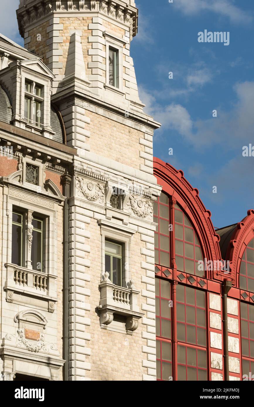 Das Dach der Bahnhalle des Antwerpener Hauptbahnhofs wurde ursprünglich aus steel.in Antwerpen, belgien, gefertigt Stockfoto