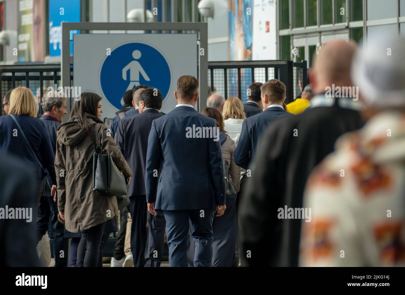 31.05.2022, Deutschland, Niedersachsen, Hannover - Hannover Messe, Ein Tag geht zu Ende 00A220531D0637CAROEX.JPG [MODELLFREIGABE: NEIN, EIGENTUMSFREIGABE: NEIN (c Stockfoto