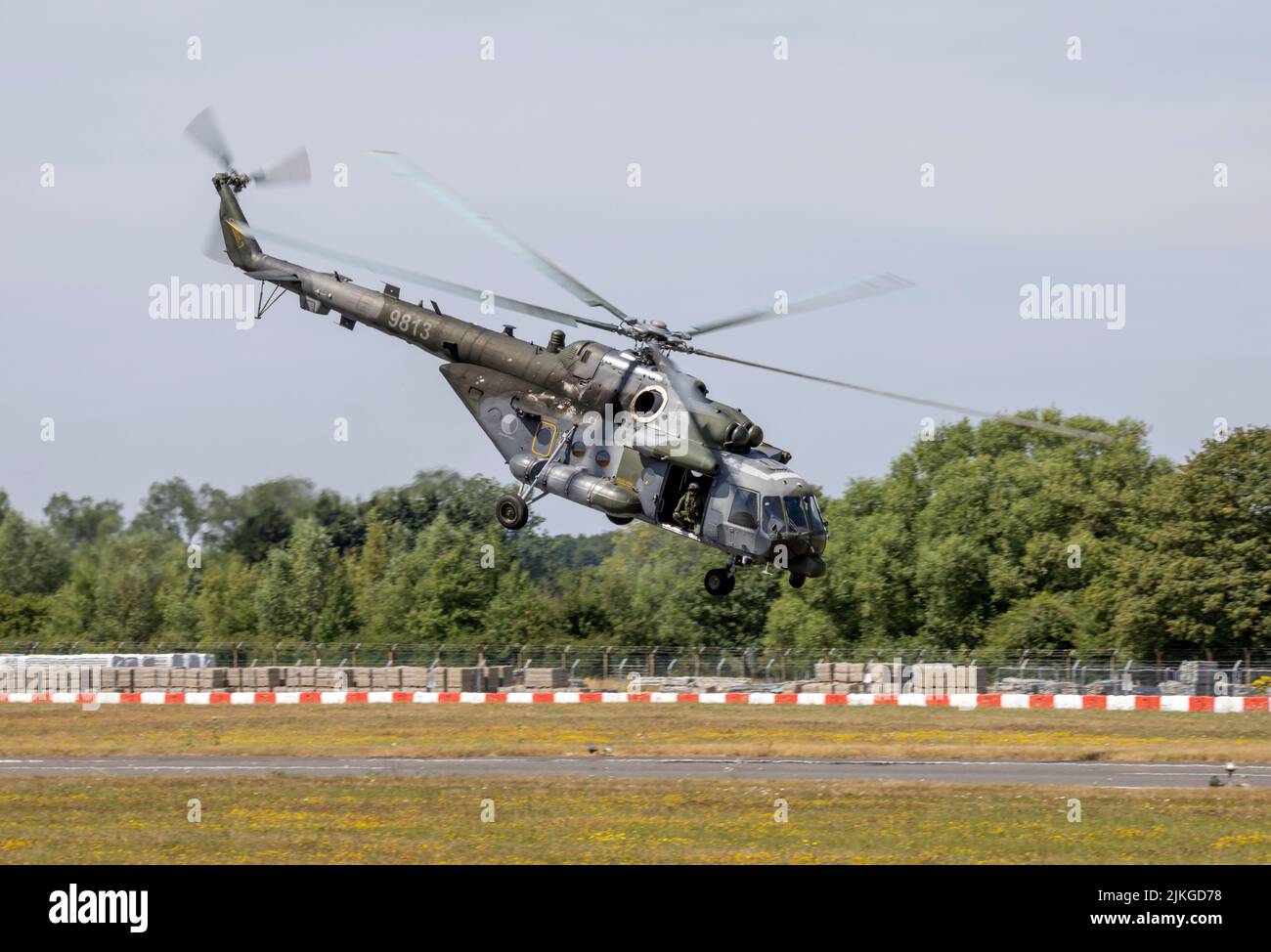 Tschechische Luftwaffe Mi-17sh Hip-Hubschrauber auf der Royal International Air Tattoo 2022 Stockfoto