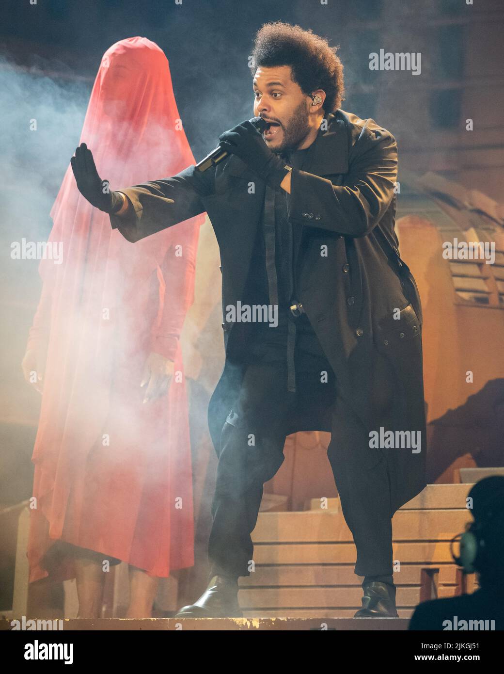 30. Juli 2022, Landover, MD, USA: THE WEEKND tritt auf der Bühne des FedEx-Feldes in Landover, MD, auf. (Bild: © Kyle Gustafson/ZUMA Press Wire) Stockfoto