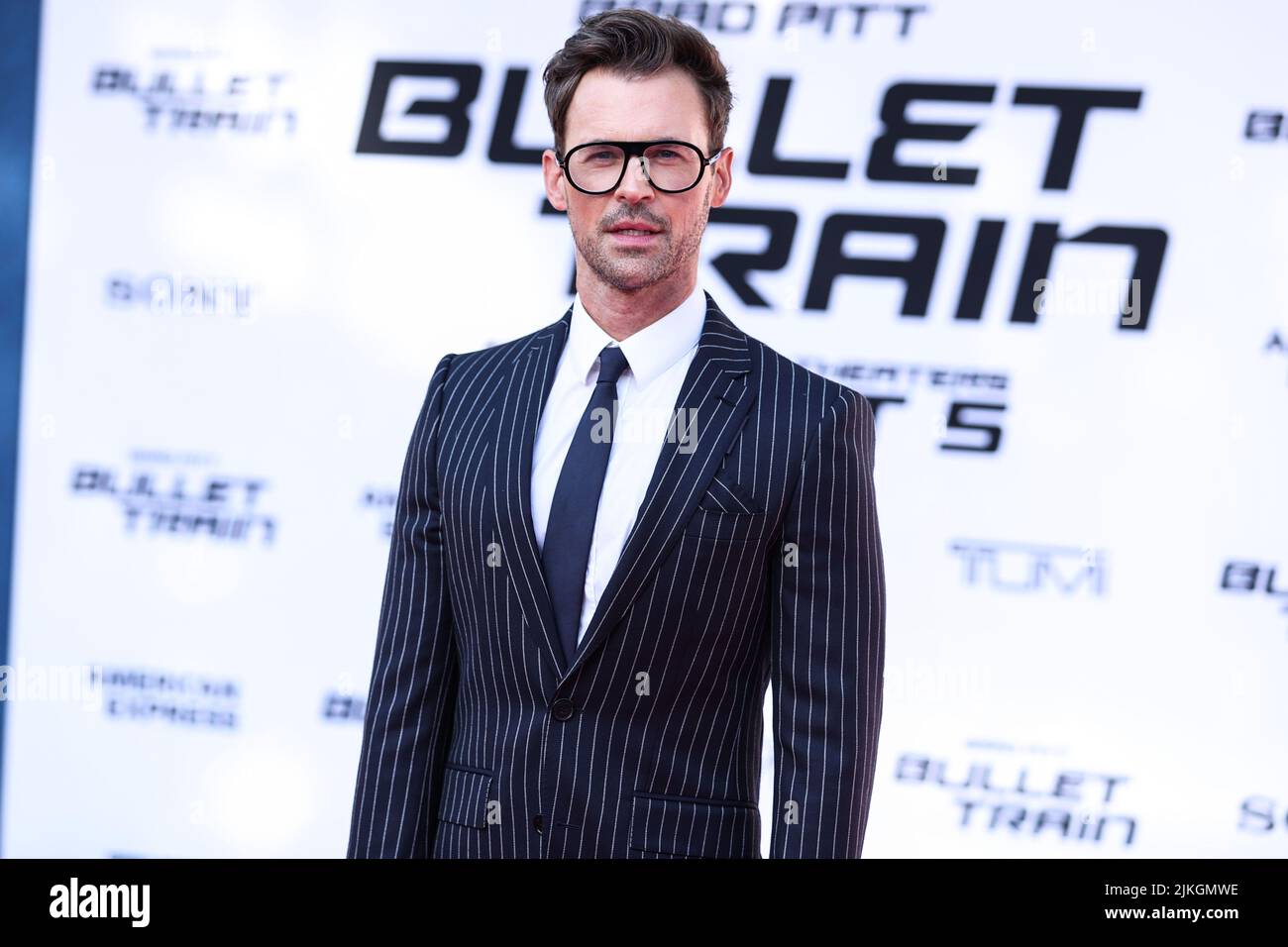 WESTWOOD, LOS ANGELES, KALIFORNIEN, USA - 01. AUGUST: Brad Goreski kommt bei der Los Angeles Premiere von Sony Pictures 'Bullet Train' an, die am 1. August 2022 im Regency Village Theatre in Westwood, Los Angeles, Kalifornien, USA, stattfand. (Foto von Xavier Collin/Image Press Agency) Stockfoto