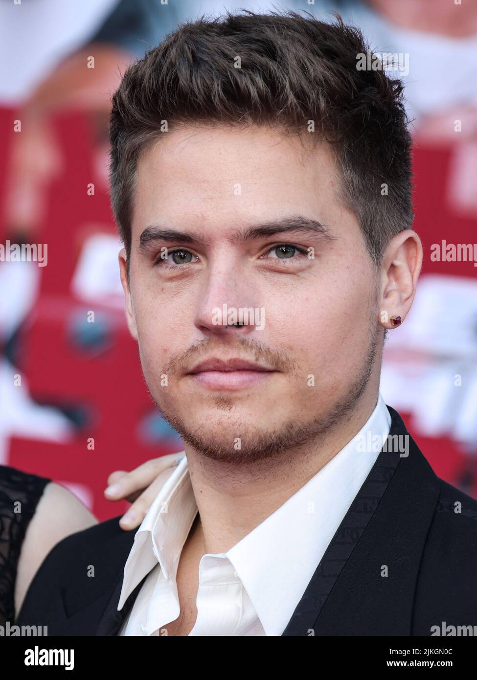 WESTWOOD, LOS ANGELES, KALIFORNIEN, USA - 01. AUGUST: Dylan Sprouse kommt bei der Los Angeles Premiere von Sony Pictures 'Bullet Train' an, die am 1. August 2022 im Regency Village Theatre in Westwood, Los Angeles, Kalifornien, USA, stattfand. (Foto von Xavier Collin/Image Press Agency) Stockfoto