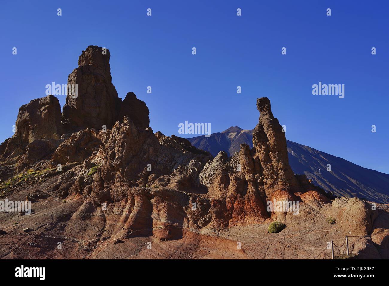 Die Felsformation Los Roques de Garcia unter blauem Himmel Stockfoto