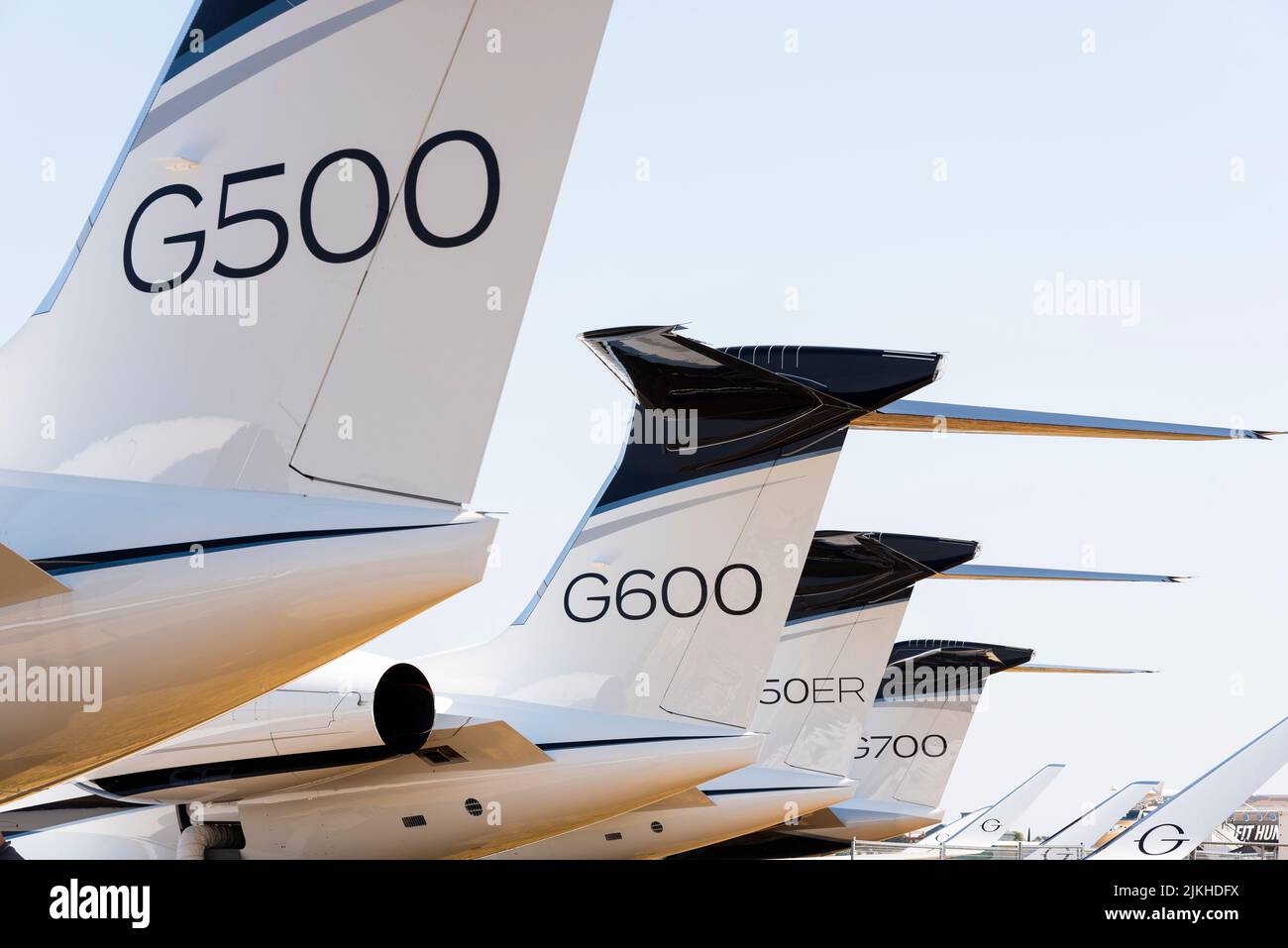 Gulfstream G500 leitet eine Reihe von Gulfstream-Unternehmensjets auf der Farnborough International Airshow 2022. Executive Jets, Verkaufsdisplay für Privatjets. G600 Stockfoto