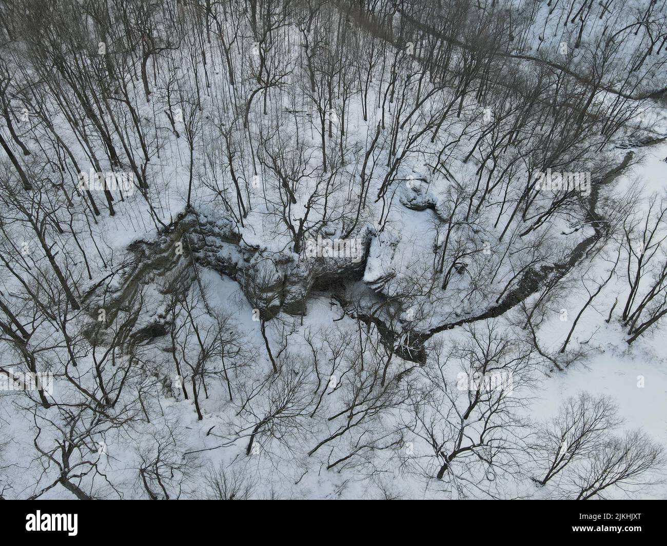 Eine Luftaufnahme des schneebedeckten Feldes in Minnesota, USA Stockfoto