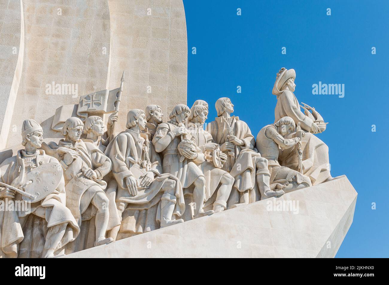 Denkmal für die Entdeckungen in Lissabon (Padrao dos Descobrimentos), das portugiesische Zeitalter der Entdeckungen im 15. Und 16. Jahrhundert. Stockfoto