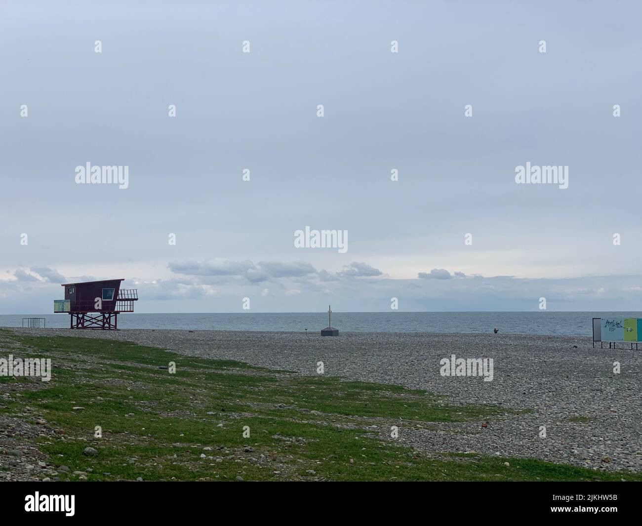 Ein leerer Strand in Batumi, Georgia im Winter Stockfoto