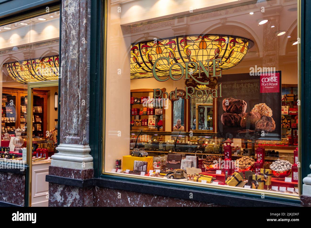 Der Chocolatier „Corne“ in den Galerien Royales Saint Hubert im Zentrum von Brüssel, Belgien, Europa Stockfoto