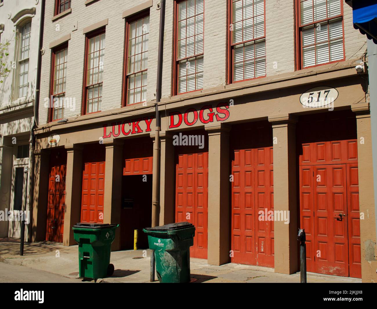 Die beliebten Lucky Dog Hotdog Stände befinden sich rund um das French Quarter von New Orleans Stockfoto