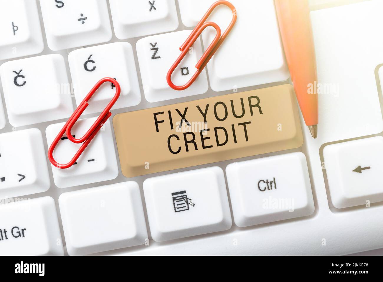 Text zeigt Inspiration Fix your Credit. Wort geschrieben auf Keep Guthaben niedrig auf Kreditkarten und andere Kredit -48555 Stockfoto