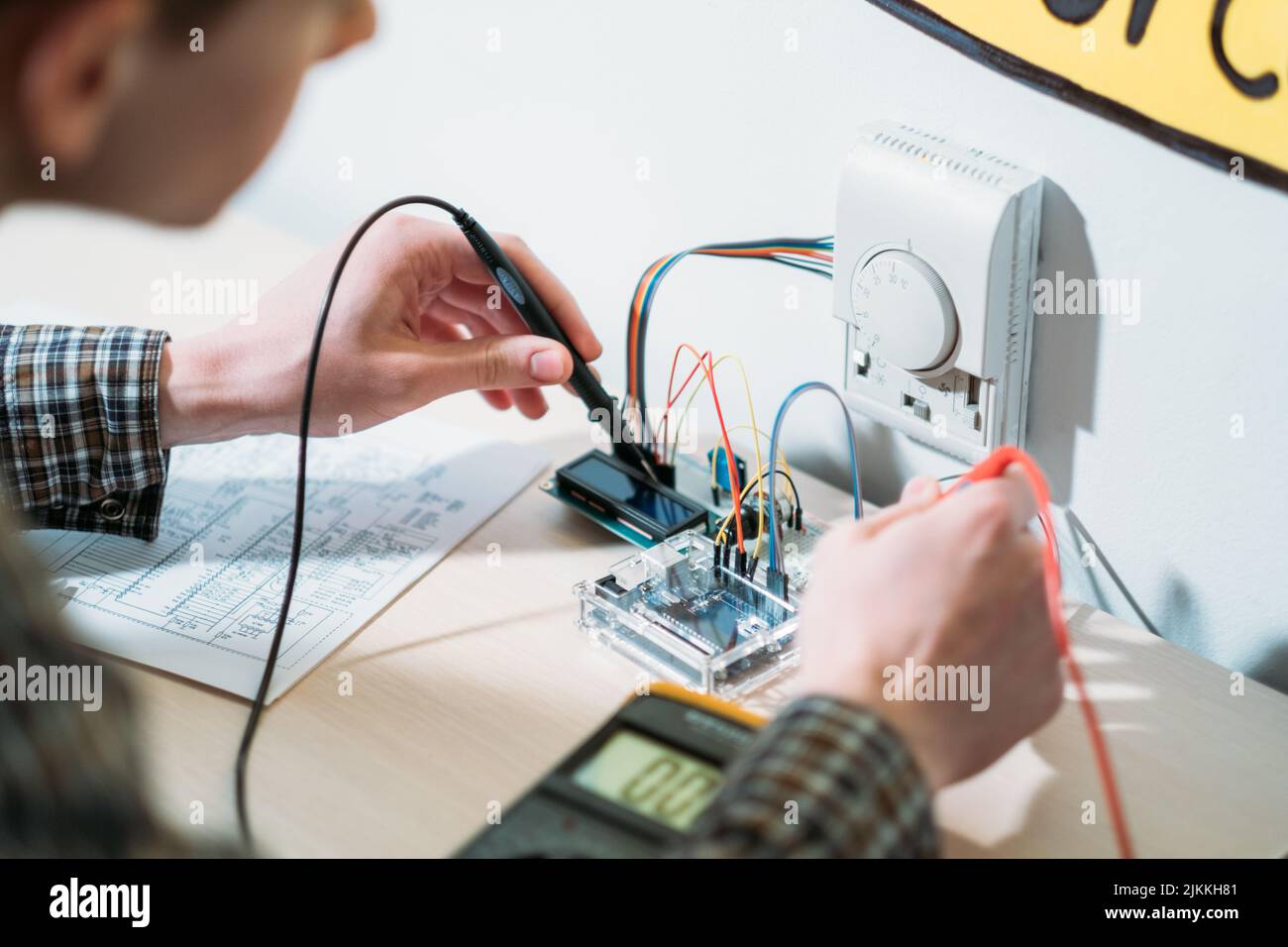 Smart-Home-System Zusammenbauen elektronische Komponente Stockfoto