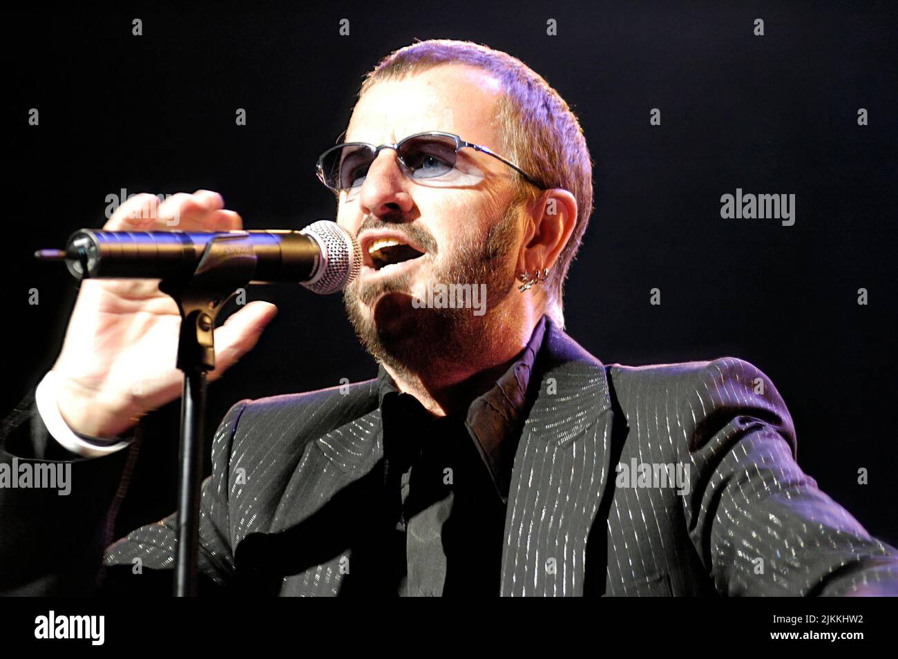 Eine Nahaufnahme des legendären Sängers Ringo Starr von den Beatles, der live in Universal City auftrat Stockfoto