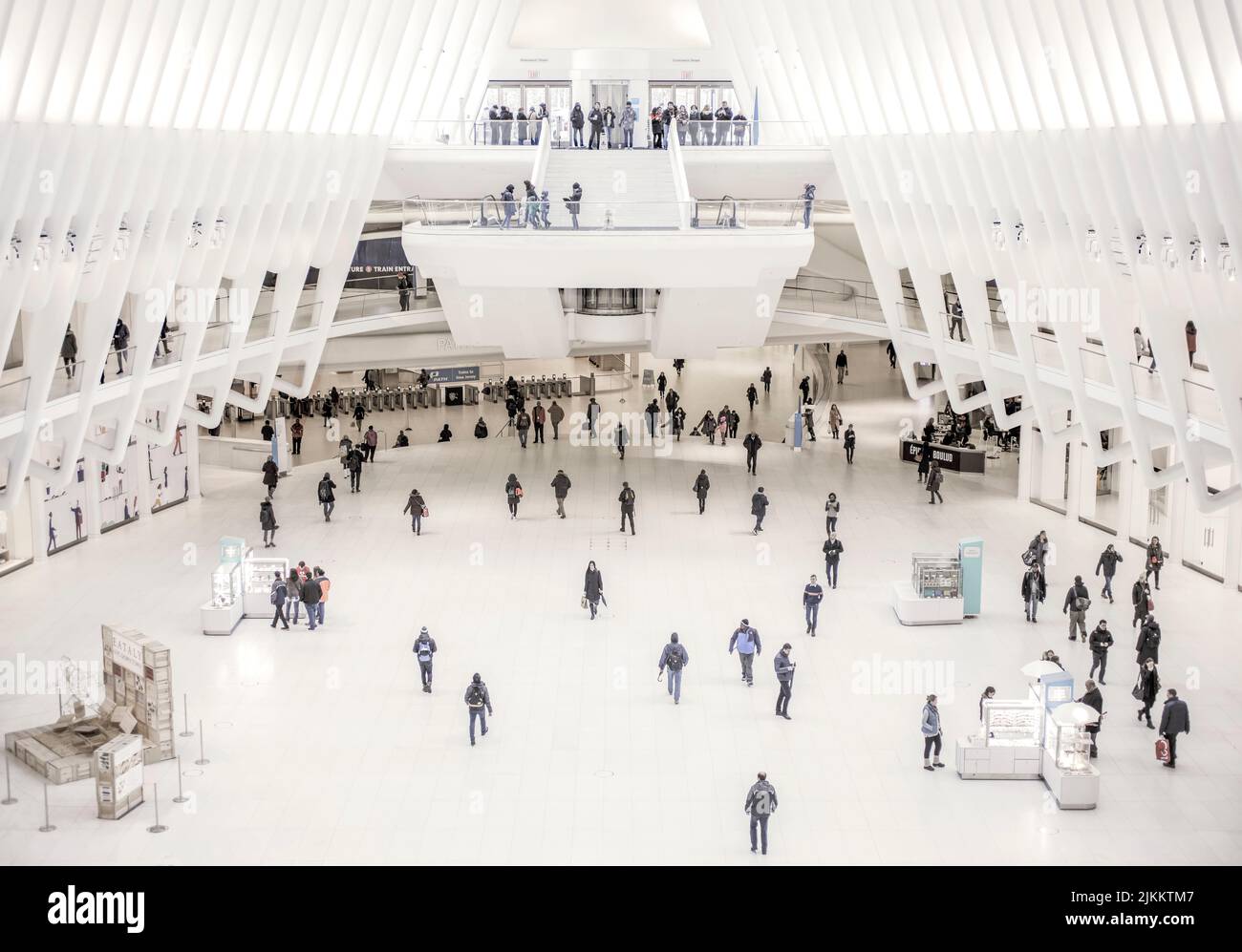 Innenraum des Oculus World Trade Center Transportation Hub in Downtown Manhattan, New York City, USA Stockfoto