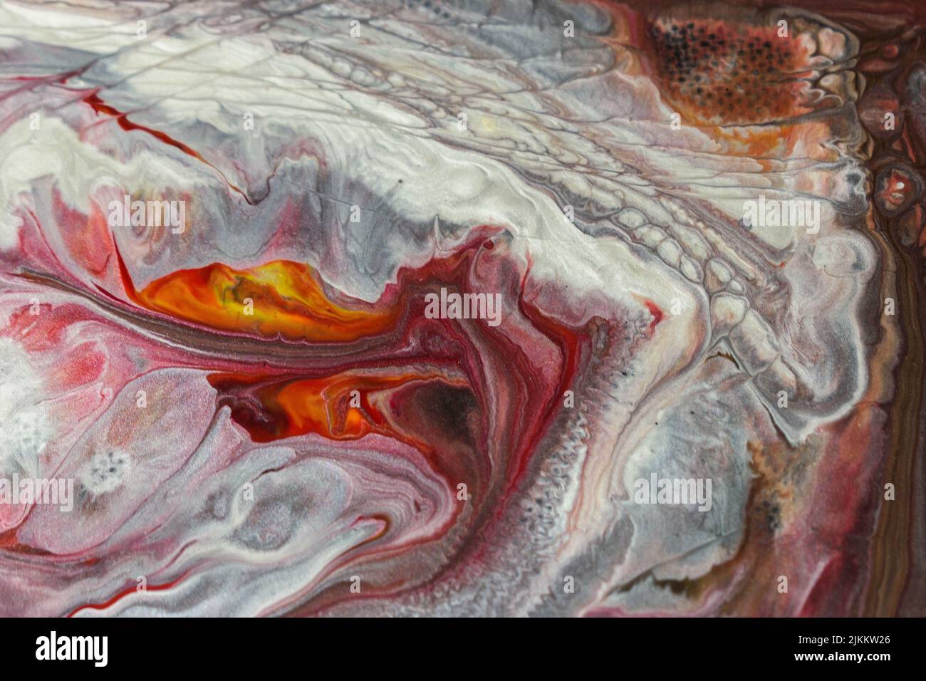 Die abstrakte Malerei mit Acryl mit Fluid Pour Stockfoto