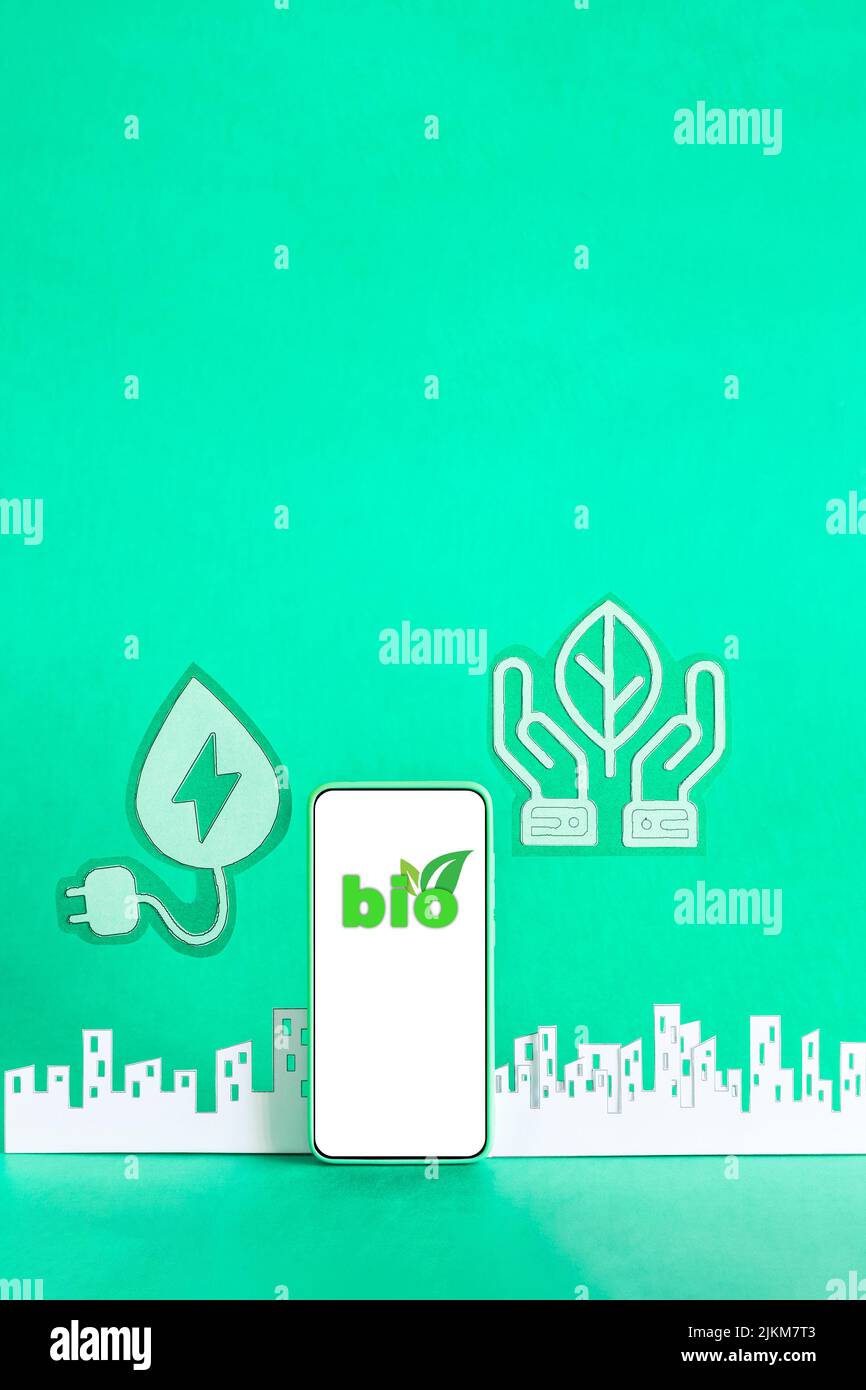 Papierschnitt-Kunst im Öko- und Stadtstil. Stockfoto