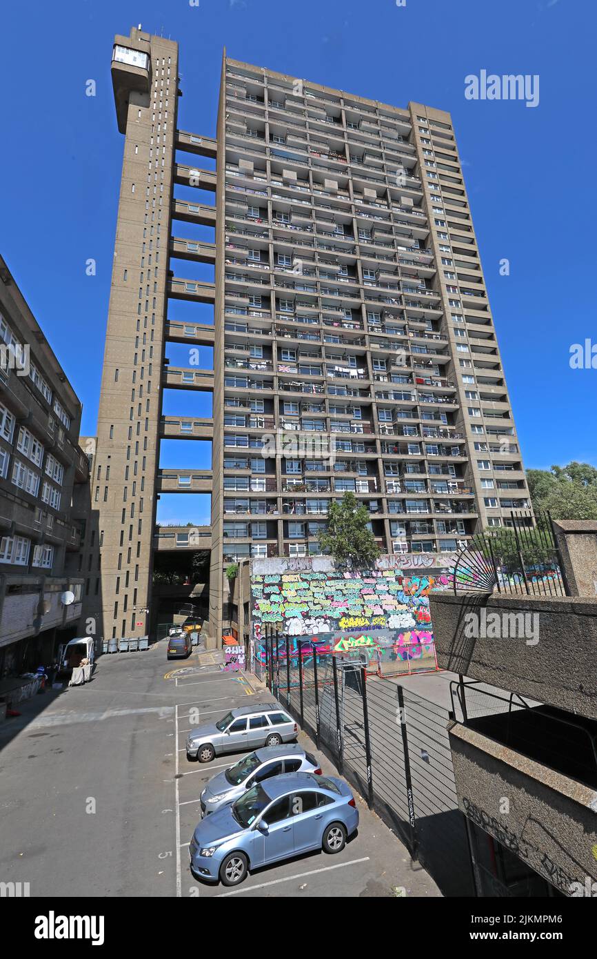 Trellick Tower Cheltenham Estate in Kensal Green, London - erbaut 1972, Stockfoto
