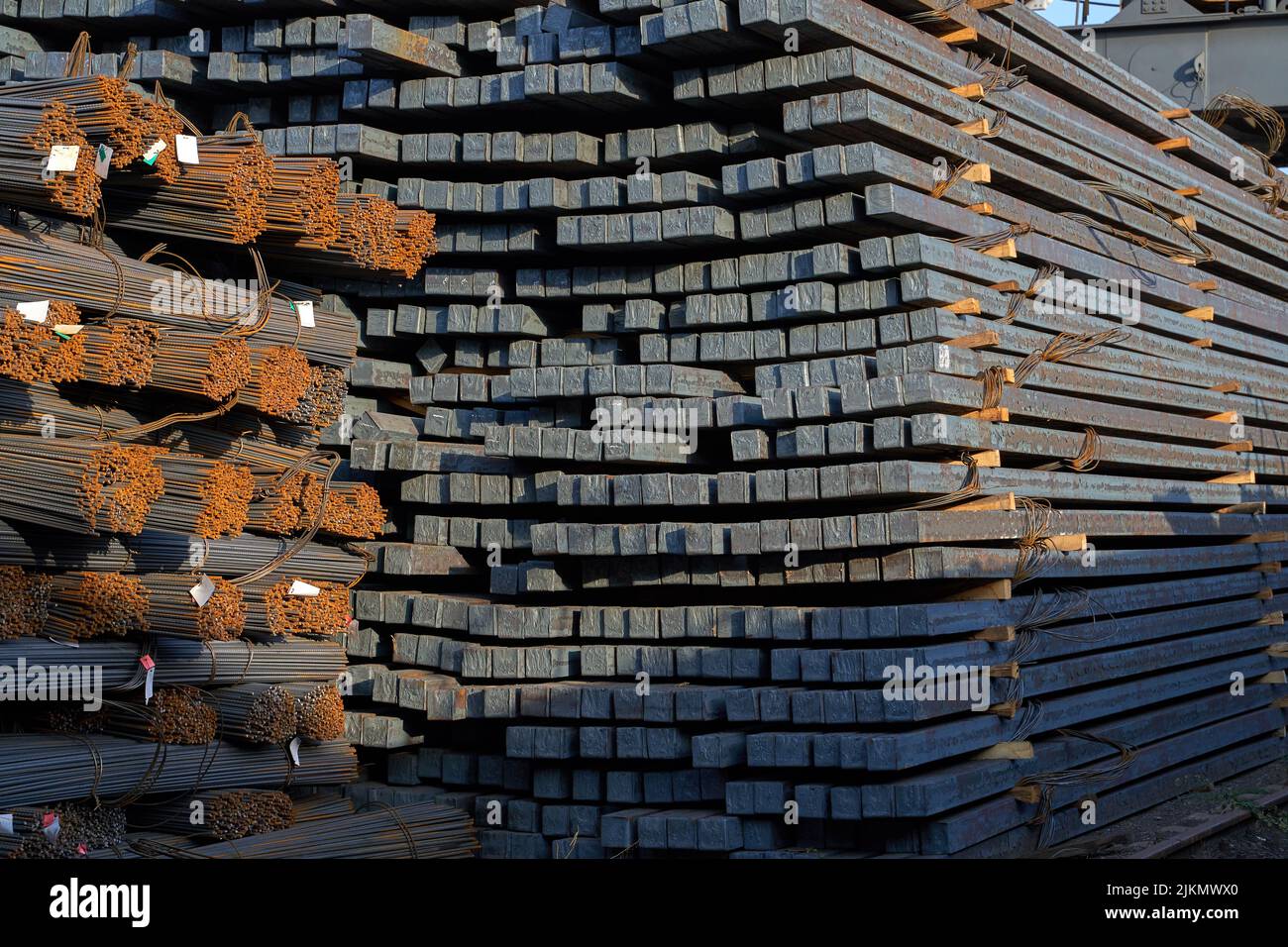 Stahlfracht im Hafen Stockfoto