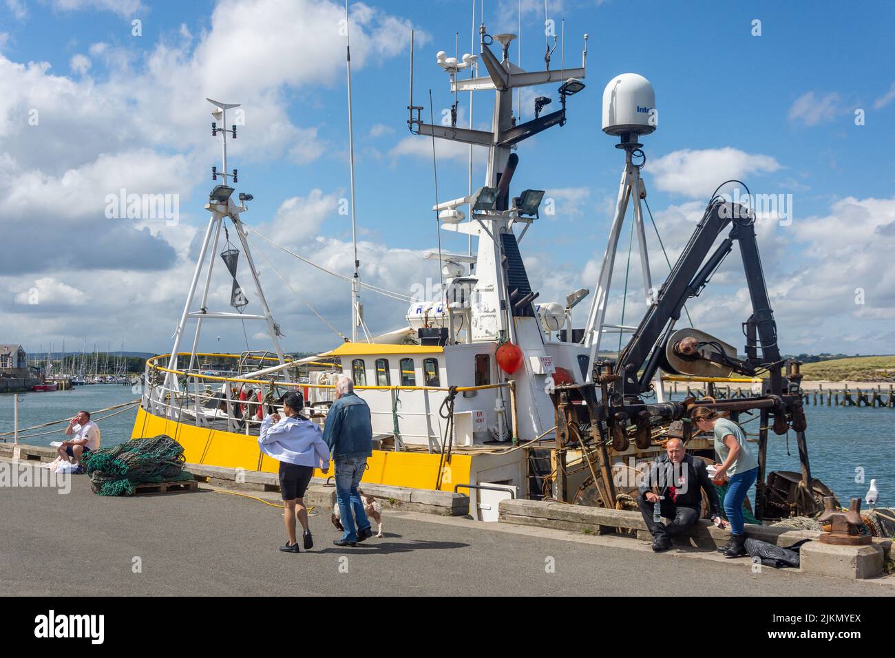 Angelboot in Amble Harbour, Amble, Northumberland, England, Vereinigtes Königreich Stockfoto