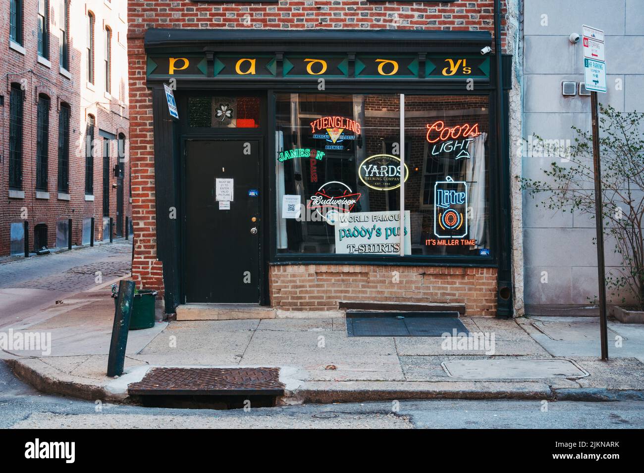 Paddy's Old City Pub, der als Inspiration für die Fernsehserie „IT's Always Sunny in Philadelphia“ diente Stockfoto