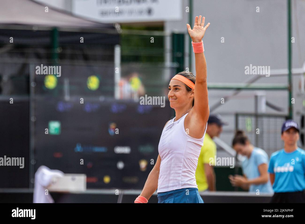 Warschau, Polen. 28.. Juli 2022. Caroline Garcia winkt im zweiten Spiel der BNP Paribas Poland Open - WTA 250 zwischen Elisabetta Cocciaretto (Italien) und Caroline Garcia (Frankreich) in Warschau. (Endnote; Elisabetta Cocciaretto 0:2 (3:6, 5:7) Caroline Garcia) (Foto: Mikolaj Barbanell/SOPA Images/Sipa USA) Quelle: SIPA USA/Alamy Live News Stockfoto